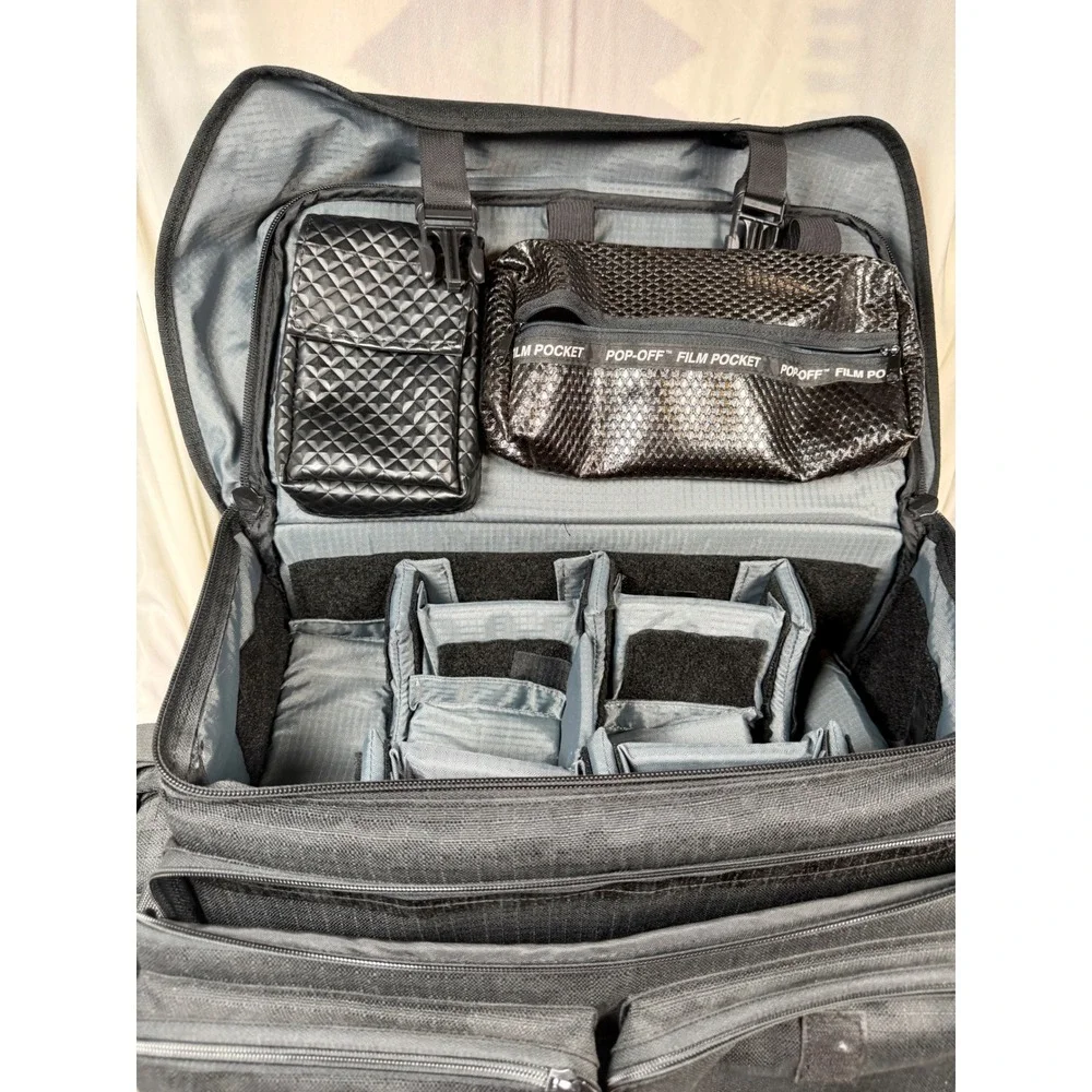 Vintage Tamrac XL 610 Pro Camera  Bag Black Shoulder Strap Lots of Compartments